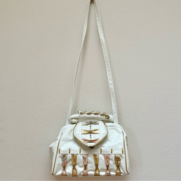 Vintage 80s White Leather Bow Statement Bag – Made in USA - Picture 7 of 7